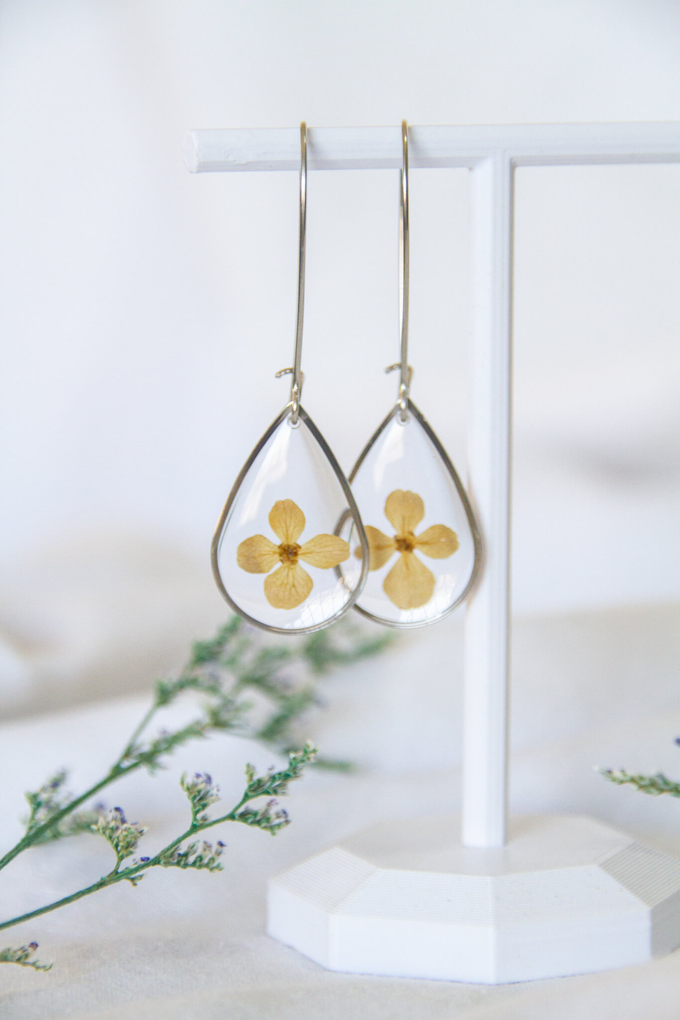 Botanical resin earrings: Light Brown Hydrangea stainless-steel earrings - 30mm kidney hooks with 25mm large teardrop pendants